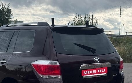 Toyota Highlander III, 2012 год, 1 400 000 рублей, 8 фотография