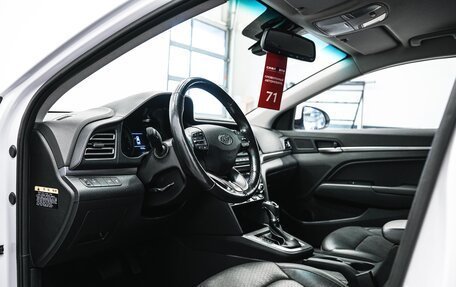 Hyundai Avante, 2019 год, 1 600 000 рублей, 13 фотография