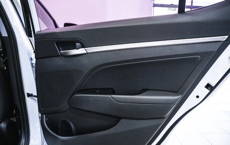 Hyundai Avante, 2019 год, 1 600 000 рублей, 21 фотография