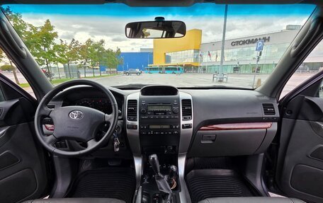 Toyota Land Cruiser Prado 120 рестайлинг, 2005 год, 1 650 000 рублей, 14 фотография