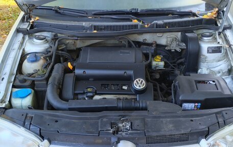 Volkswagen Golf IV, 2003 год, 150 000 рублей, 7 фотография