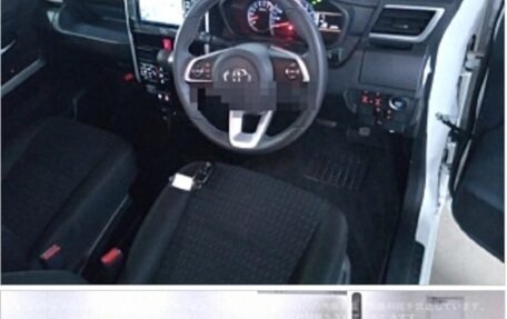 Toyota Roomy I, 2021 год, 1 500 000 рублей, 8 фотография