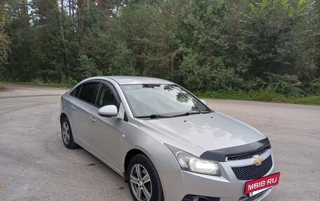 Chevrolet Cruze II, 2012 год, 700 000 рублей, 4 фотография