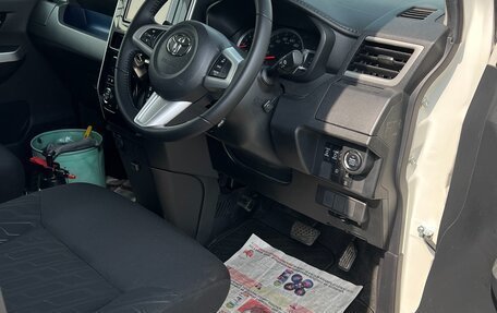 Toyota Roomy I, 2018 год, 920 000 рублей, 5 фотография