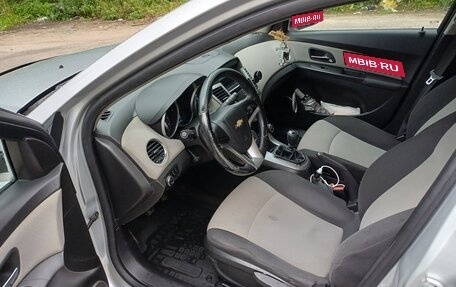 Chevrolet Cruze II, 2012 год, 700 000 рублей, 9 фотография