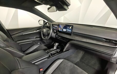 Toyota Camry, 2024 год, 3 559 000 рублей, 13 фотография