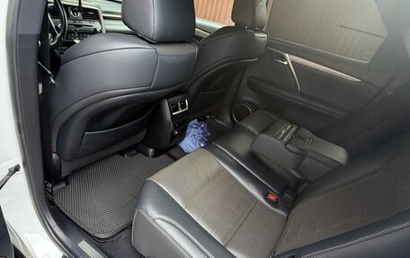 Lexus RX IV рестайлинг, 2017 год, 3 300 000 рублей, 3 фотография