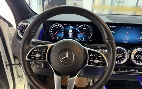 Mercedes-Benz GLB, 2022 год, 3 000 600 рублей, 13 фотография