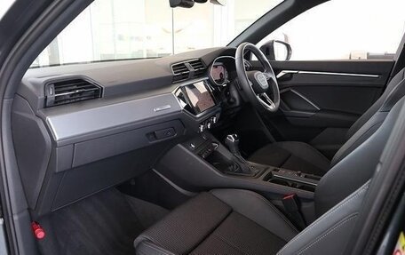 Audi Q3, 2023 год, 2 350 000 рублей, 18 фотография