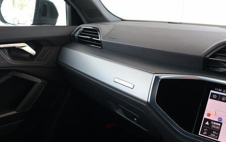 Audi Q3, 2023 год, 2 350 000 рублей, 26 фотография