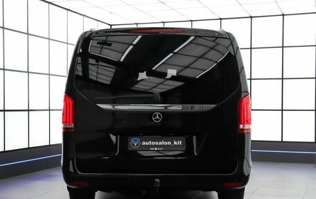 Mercedes-Benz V-Класс, 2016 год, 3 899 000 рублей, 5 фотография
