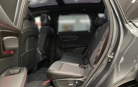 Audi Q7, 2026 год, 16 201 208 рублей, 11 фотография