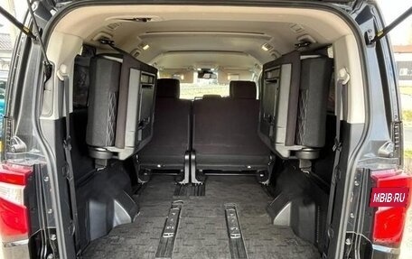 Mitsubishi Delica D:5 I, 2021 год, 3 300 000 рублей, 23 фотография