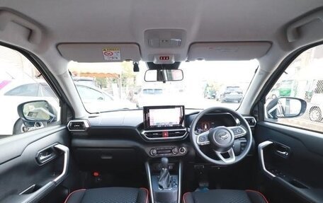 Daihatsu Rocky, 2021 год, 1 400 000 рублей, 18 фотография