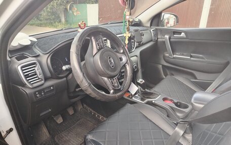 KIA Sportage IV рестайлинг, 2017 год, 1 800 000 рублей, 6 фотография