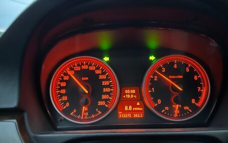 BMW 3 серия, 2007 год, 1 400 000 рублей, 13 фотография