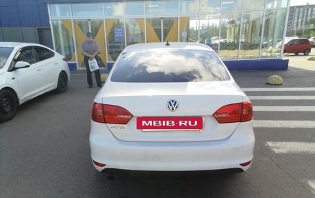 Volkswagen Jetta VI, 2014 год, 950 000 рублей, 3 фотография