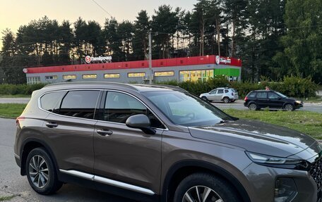 Hyundai Santa Fe IV, 2019 год, 2 500 000 рублей, 5 фотография