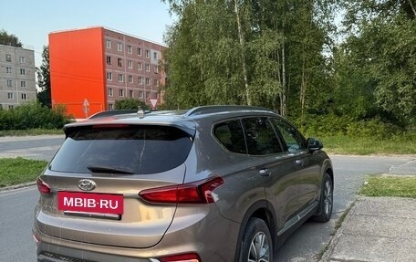 Hyundai Santa Fe IV, 2019 год, 2 500 000 рублей, 4 фотография