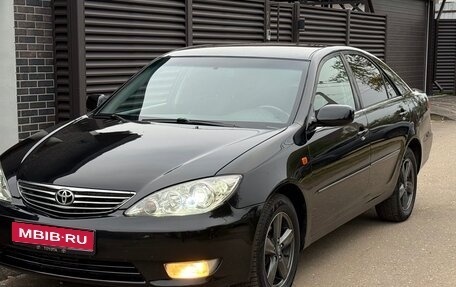Toyota Camry V40, 2004 год, 730 000 рублей, 1 фотография