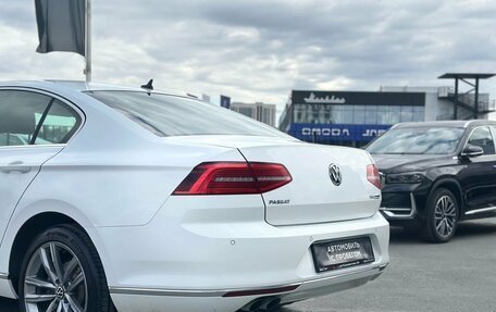 Volkswagen Passat B8 рестайлинг, 2015 год, 1 650 000 рублей, 10 фотография