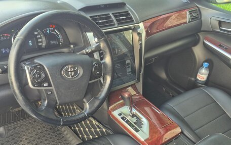 Toyota Camry, 2013 год, 1 550 000 рублей, 10 фотография