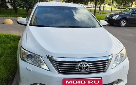 Toyota Camry, 2013 год, 1 550 000 рублей, 2 фотография