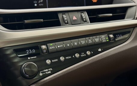 Lexus ES VII, 2019 год, 3 498 000 рублей, 16 фотография