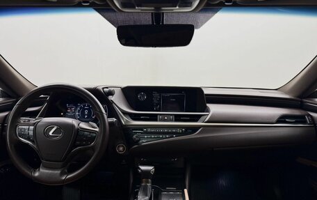 Lexus ES VII, 2019 год, 3 498 000 рублей, 19 фотография
