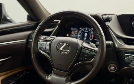 Lexus ES VII, 2019 год, 3 498 000 рублей, 20 фотография