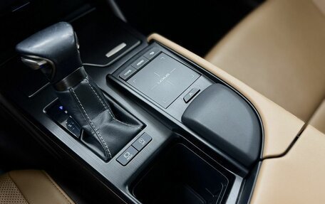 Lexus ES VII, 2019 год, 3 498 000 рублей, 17 фотография