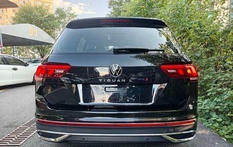 Volkswagen Tiguan II, 2023 год, 2 770 000 рублей, 7 фотография