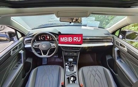 Volkswagen Tiguan II, 2023 год, 2 770 000 рублей, 9 фотография