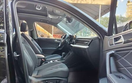 Volkswagen Tiguan II, 2023 год, 2 770 000 рублей, 12 фотография