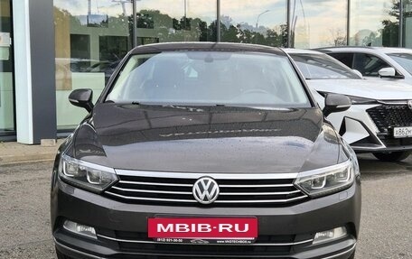 Volkswagen Passat B8 рестайлинг, 2017 год, 1 519 000 рублей, 3 фотография
