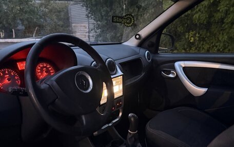 Renault Logan I, 2013 год, 450 000 рублей, 10 фотография