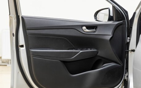 Hyundai Solaris II рестайлинг, 2019 год, 1 338 000 рублей, 23 фотография