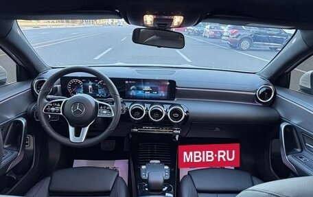 Mercedes-Benz A-Класс, 2022 год, 2 349 000 рублей, 14 фотография