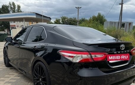 Toyota Camry, 2017 год, 2 200 000 рублей, 4 фотография