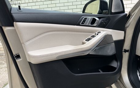BMW X5, 2019 год, 5 500 000 рублей, 14 фотография