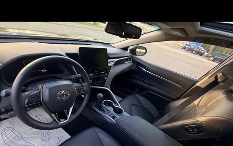 Toyota Camry, 2023 год, 3 300 000 рублей, 8 фотография