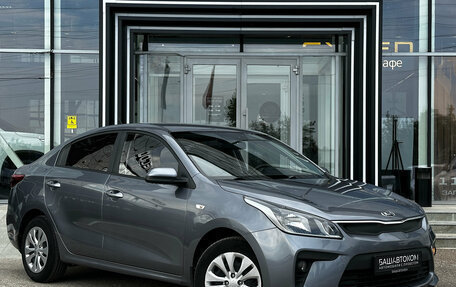 KIA Rio IV, 2018 год, 1 350 000 рублей, 3 фотография