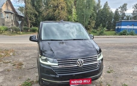 Volkswagen Multivan T6 рестайлинг, 2020 год, 7 150 000 рублей, 1 фотография