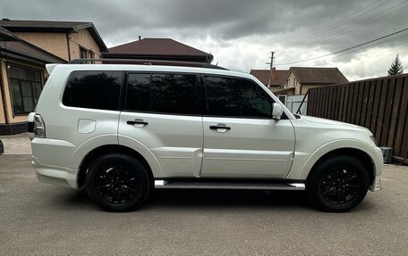 Mitsubishi Pajero IV, 2019 год, 4 000 000 рублей, 5 фотография