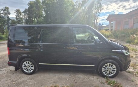 Volkswagen Multivan T6 рестайлинг, 2020 год, 7 150 000 рублей, 3 фотография