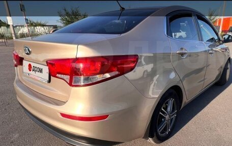 KIA Rio III рестайлинг, 2015 год, 1 050 000 рублей, 4 фотография