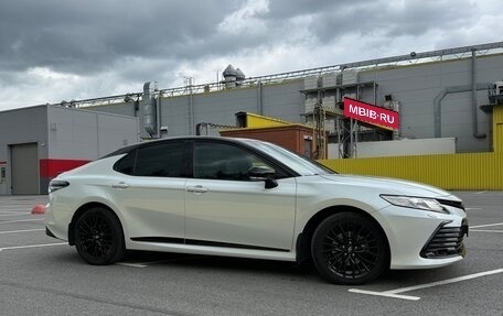 Toyota Camry, 2022 год, 3 700 000 рублей, 4 фотография