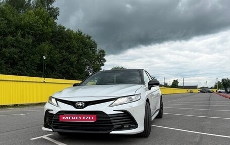 Toyota Camry, 2022 год, 3 700 000 рублей, 3 фотография