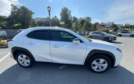 Lexus UX I, 2021 год, 3 200 000 рублей, 5 фотография