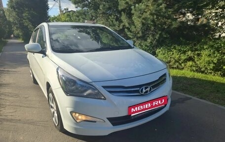 Hyundai Solaris II рестайлинг, 2016 год, 1 100 000 рублей, 3 фотография